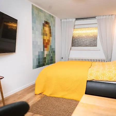 Casa Maxima, Right By Benrath Castle Dusseldorf